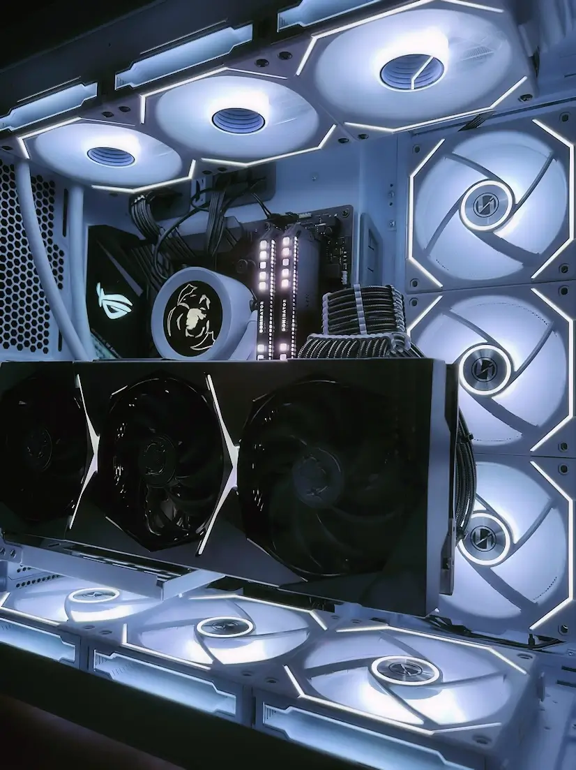 Montaje Hardware Gaming PC Fractal AMD Intel Domicilio Torrejón de Ardoz Informático Torrejón de Ardoz - Montaje Hardware Gaming PC Fractal AMD Intel Domicilio Torrejón de Ardoz